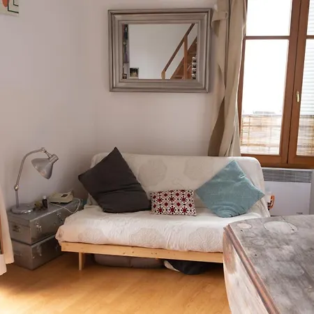 Beautiful Apt Duplex In The 20th Apartment